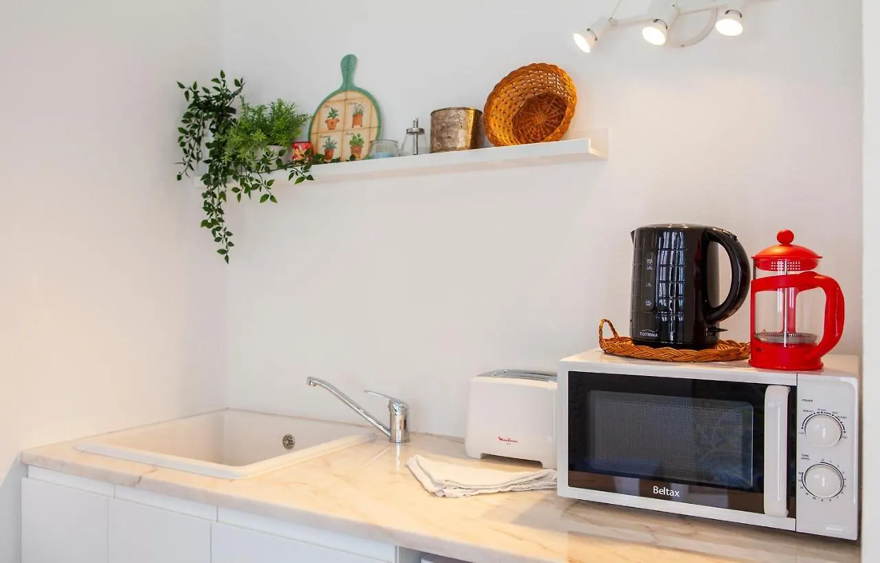 B48 - Olive Tree Street 2 Bed Flat Apartment Lagos Portugal